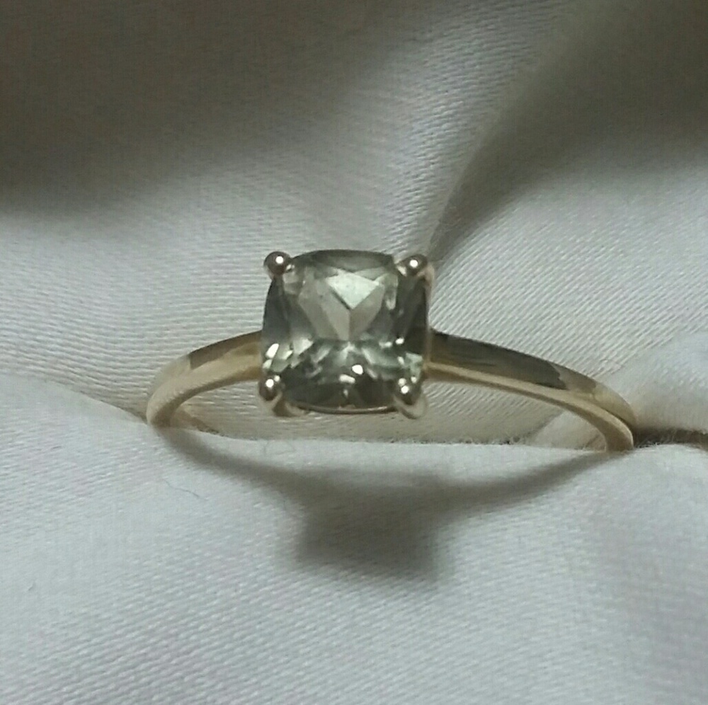 Csarite in 10k Gold, Size 8